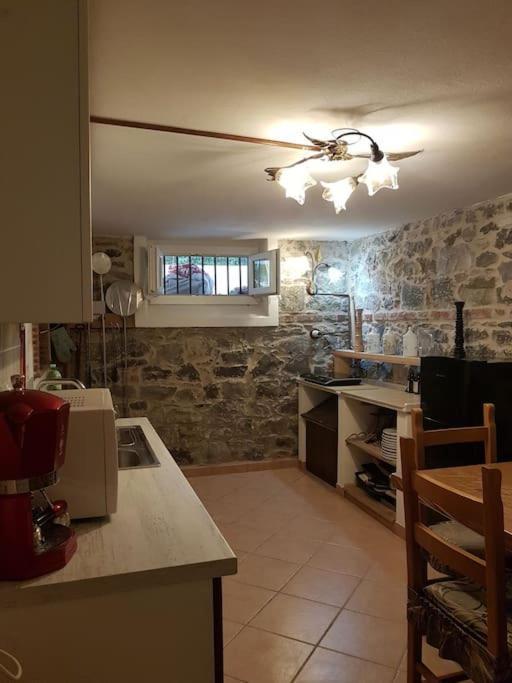 Taverna Abitazione A 15 Km Da Firenze Prato  Exterior foto